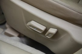 2011款广汽传祺2.0AT试驾