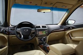 2011款广汽传祺2.0AT试驾