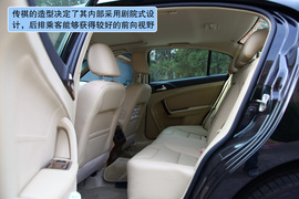 2011款广汽传祺2.0AT试驾