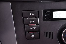 2011款长城腾翼V80自动标准型到店实拍