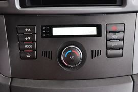 2011款长城腾翼V80自动标准型到店实拍