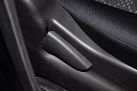 2011款长城腾翼V80自动标准型到店实拍