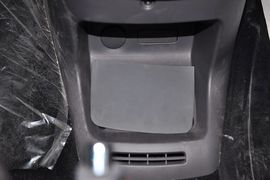 2011款长城腾翼V80自动标准型到店实拍