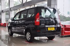 2011款长城腾翼V80自动标准型到店实拍