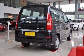 2011款长城腾翼V80自动标准型到店实拍