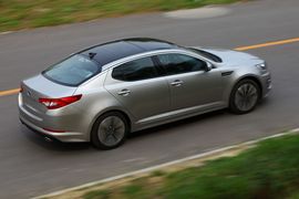 2011款东风悦达起亚K5深度试驾