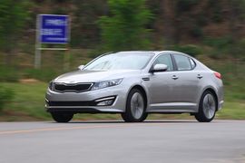 2011款东风悦达起亚K5深度试驾