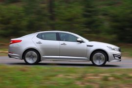 2011款东风悦达起亚K5深度试驾