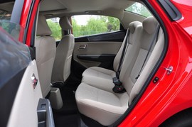 2011款起亚K2