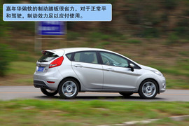 福特嘉年华1.5L两厢对比测试