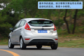 福特嘉年华1.5L两厢对比测试