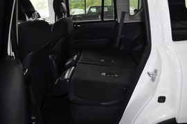 2011款Jeep吉普指南者
