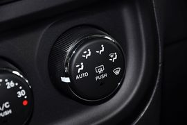 2011款Jeep吉普指南者