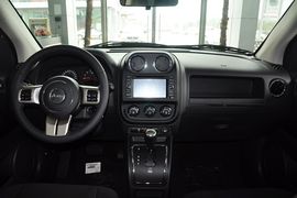 2011款Jeep吉普指南者