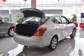 2011款日产阳光1.5XE