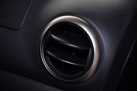 2010款日产骊威劲悦版1.6GS手动超能型到店实拍