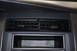 2010款日产骊威劲悦版1.6GS手动超能型到店实拍