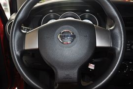 2010款日产骊威劲悦版1.6GS手动超能型到店实拍