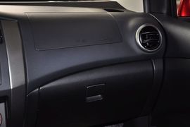 2010款日产骊威劲悦版1.6GS手动超能型到店实拍