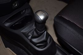 2010款日产骊威劲悦版1.6GS手动超能型到店实拍
