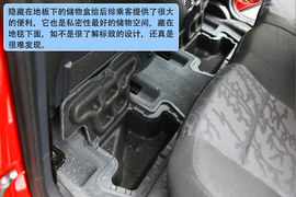 法国试驾标致3008