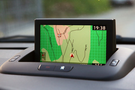 法国试驾标致3008