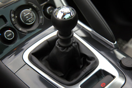 法国试驾标致3008