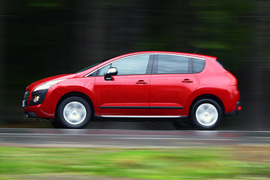 法国试驾标致3008