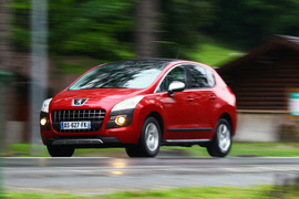 法国试驾标致3008