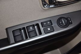 2011款起亚K2