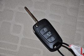 2011款起亚K2