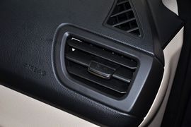 2011款起亚K2