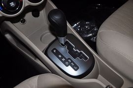 2011款起亚K2