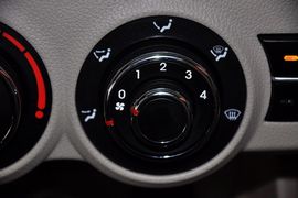 2011款起亚K2