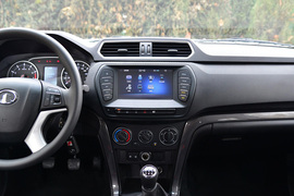 2017款长城风骏5欧洲版2.4L汽油四驱精英型大双排4G69S4N