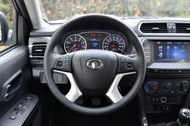 2017款长城风骏5欧洲版2.4L汽油四驱精英型大双排4G69S4N