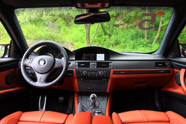 2011款宝马M3双门碳纤车顶试驾体验实拍