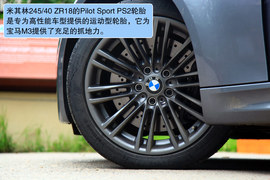 2011款宝马M3双门碳纤车顶试驾体验实拍