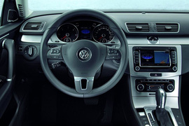 2012款一汽大众全新迈腾