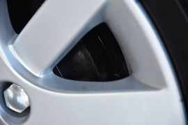 2011款东风标致207两厢