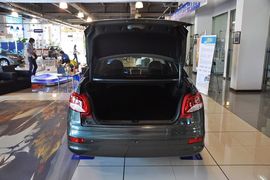 2011款东风标致207三厢