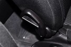 2011款东风标致207三厢