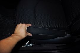 2011款东风标致207三厢