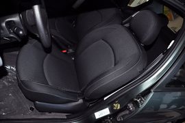 2011款东风标致207三厢