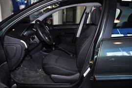 2011款东风标致207三厢