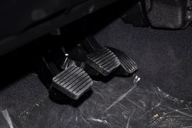 2011款东风标致207三厢