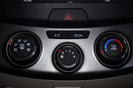 2011款北京现代新悦动
