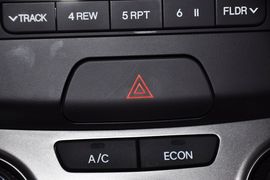 2011款北京现代新悦动