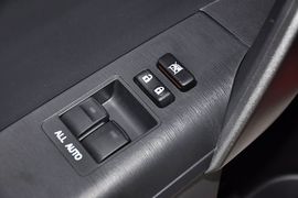 2011款丰田ZELAS杰路驰