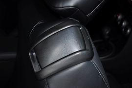 2011款丰田ZELAS杰路驰